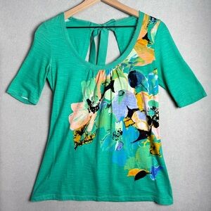 Anthropologie Akemi + Kin Green Floral Design Top Keyhole Tie Back Neck Size XS